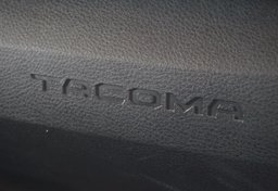 2020 Toyota Tacoma - Image 48