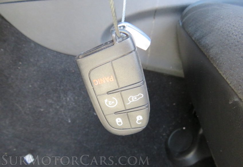 2019 Jeep Grand Cherokee - Image 35