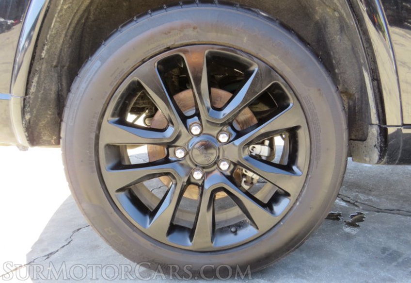 2019 Jeep Grand Cherokee - Image 16