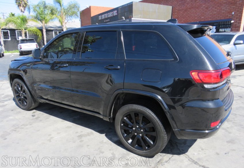 2019 Jeep Grand Cherokee - Image 5