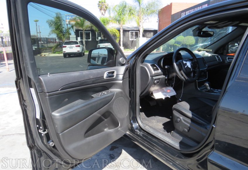 2019 Jeep Grand Cherokee - Image 19