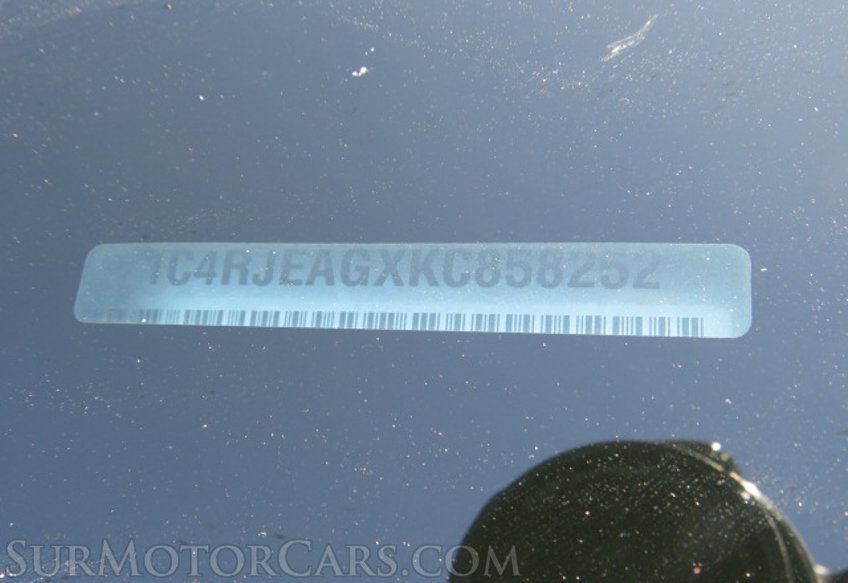 2019 Jeep Grand Cherokee - Image 44