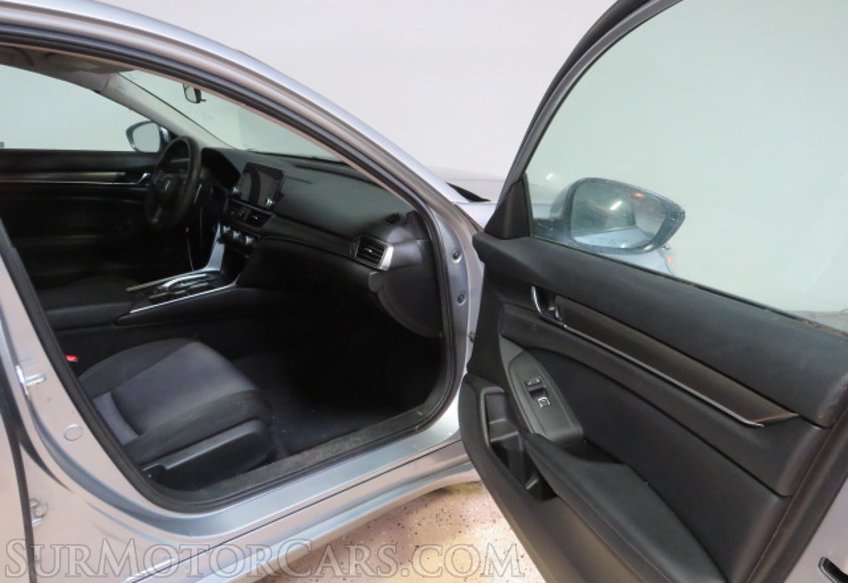 2021 Honda Accord Hybrid - Image 19