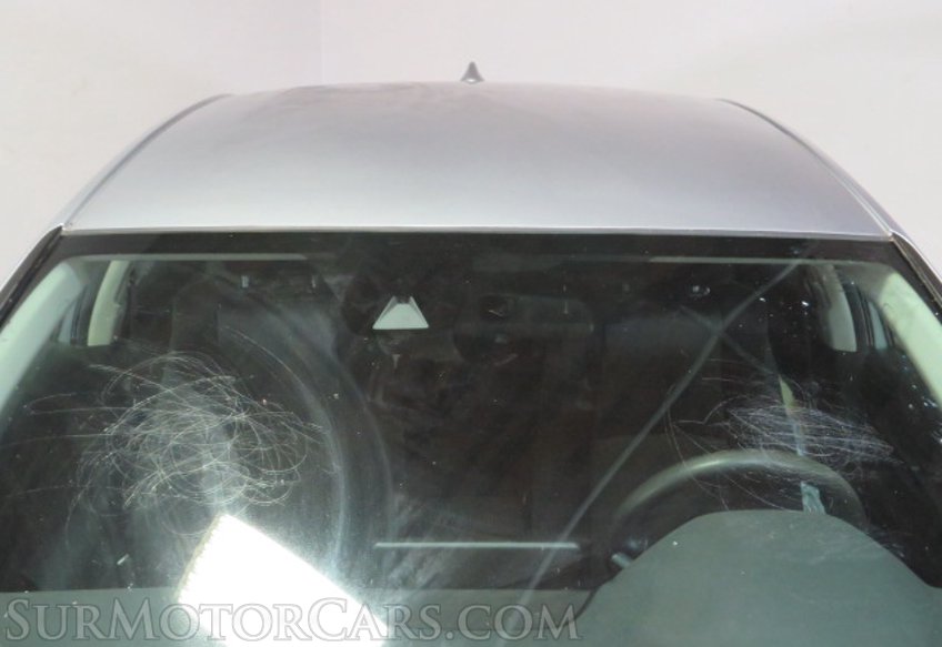 2021 Honda Accord Hybrid - Image 13