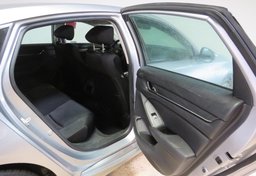 2021 Honda Accord Hybrid - Image 21