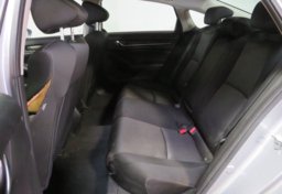 2021 Honda Accord Hybrid - Image 28