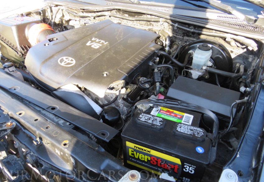 2005 Toyota Tacoma - Image 25