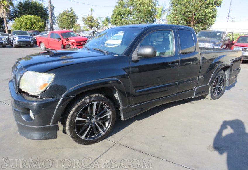 2005 Toyota Tacoma - Image 2