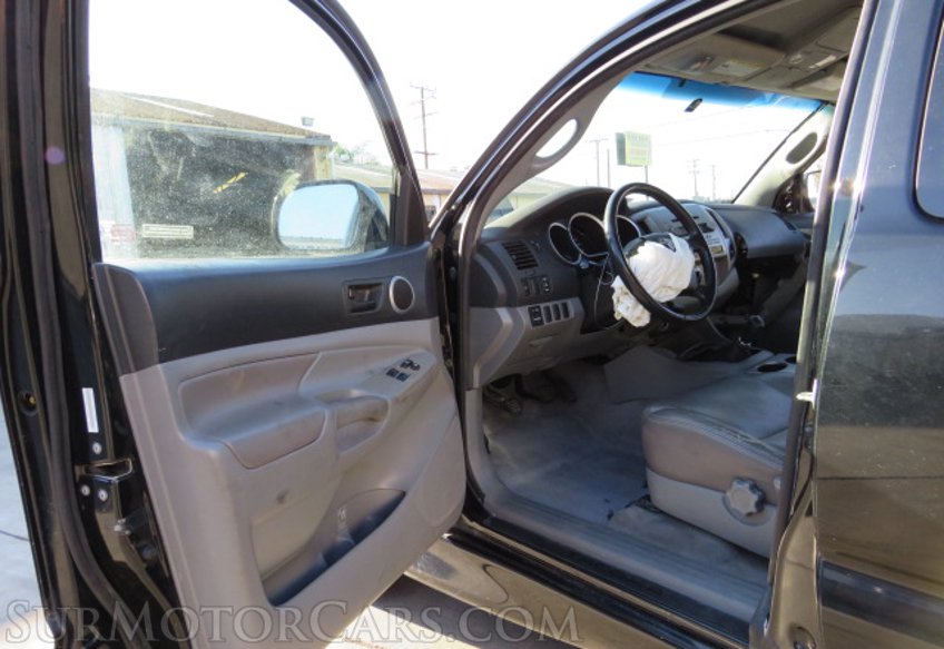 2005 Toyota Tacoma - Image 33