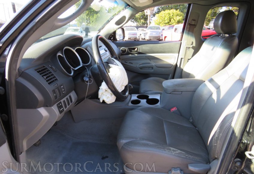2005 Toyota Tacoma - Image 34