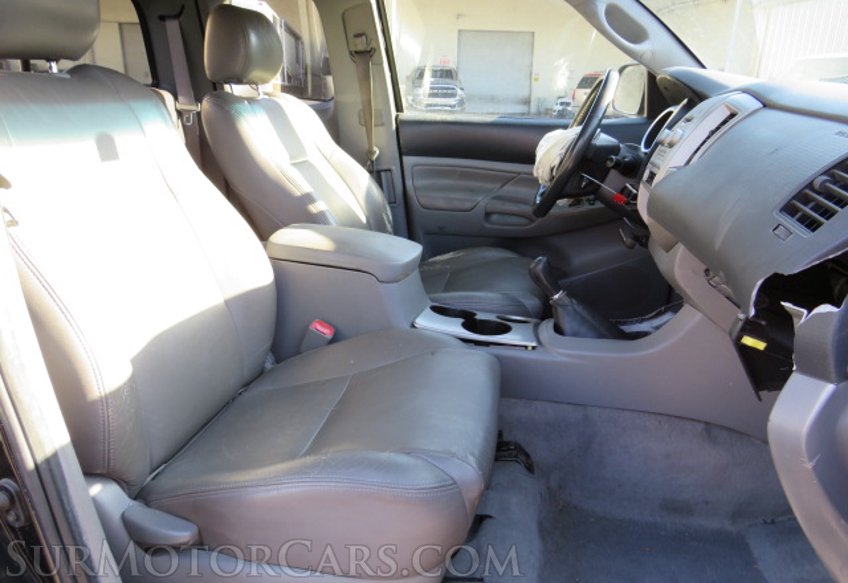 2005 Toyota Tacoma - Image 8