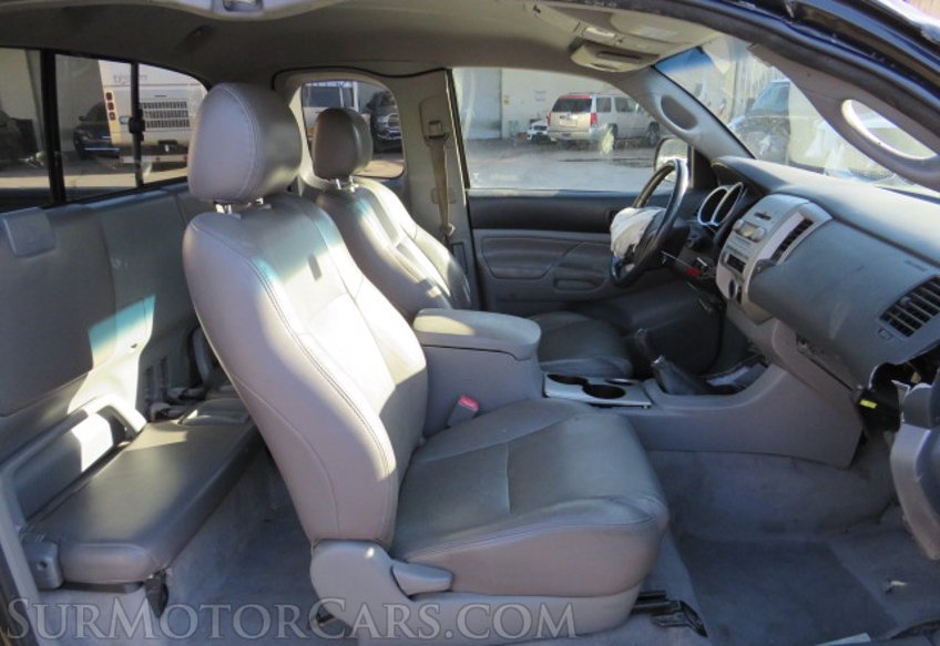 2005 Toyota Tacoma - Image 10