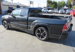 2005 Toyota Tacoma - Image 4