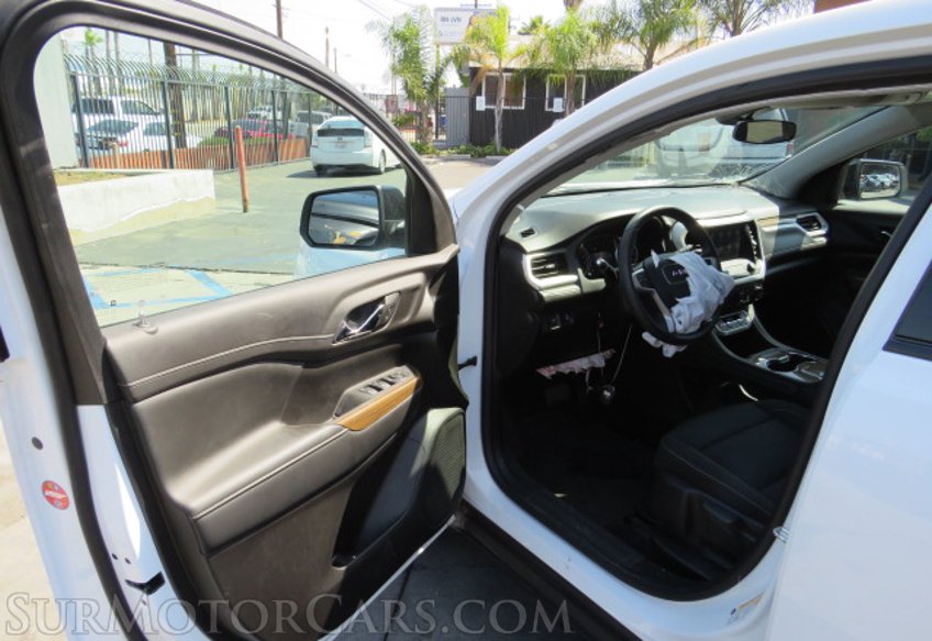 2021 GMC Acadia - Image 21