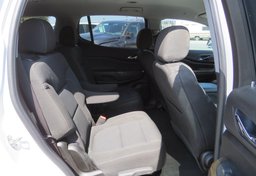 2021 GMC Acadia - Image 32