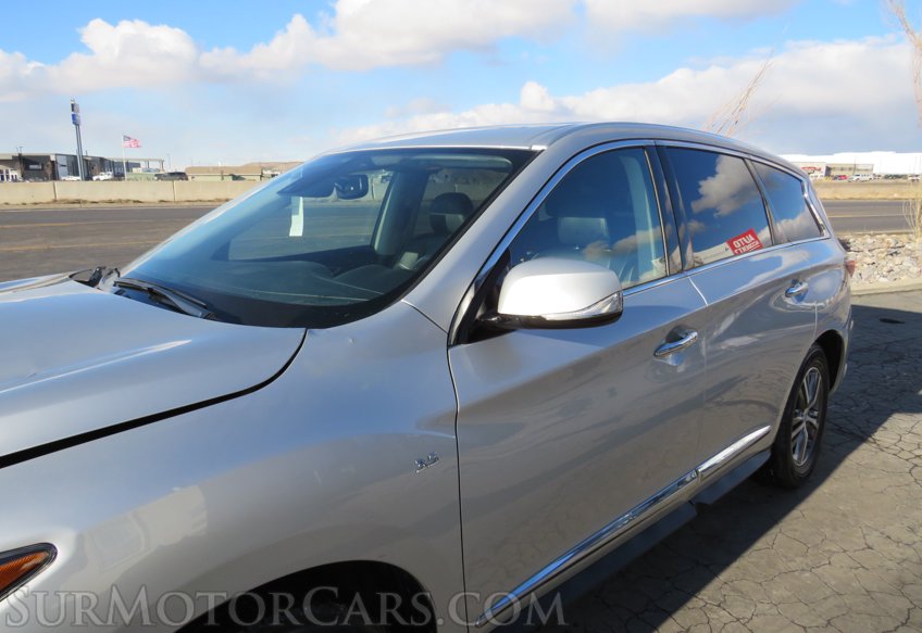 2020 Infiniti QX60 - Image 12