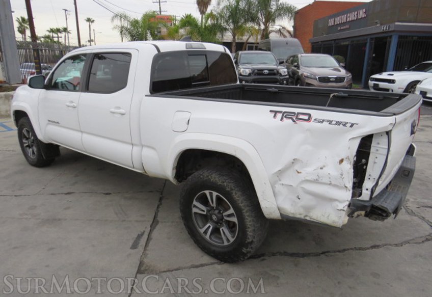 2018 Toyota Tacoma - Image 10