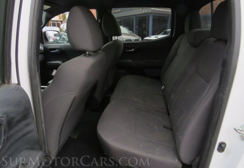 2018 Toyota Tacoma - Image 30