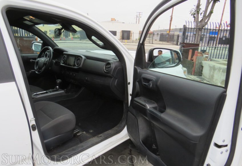 2018 Toyota Tacoma - Image 21