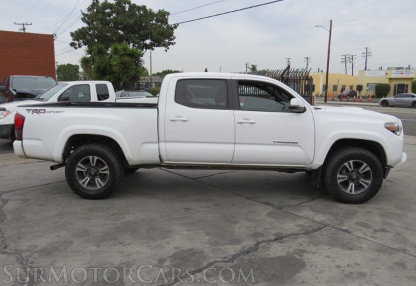 2018 Toyota Tacoma - Image 5