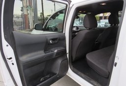 2018 Toyota Tacoma - Image 22