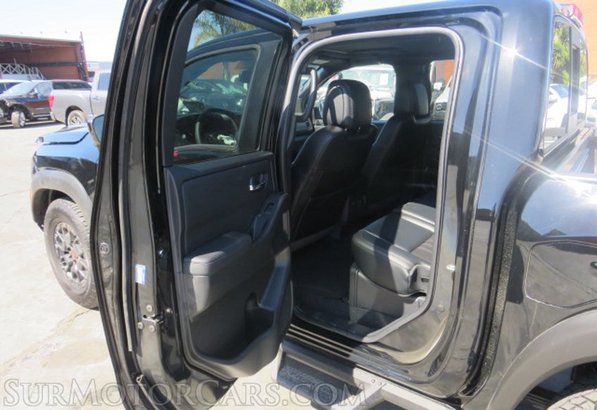 2022 Nissan Frontier - Image 25