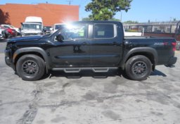 2022 Nissan Frontier - Image 5