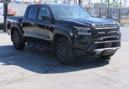 2022 Nissan Frontier - Image 3