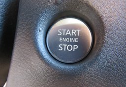 2022 Nissan Frontier - Image 45