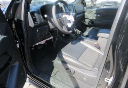 2022 Nissan Frontier - Image 26