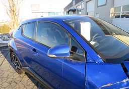 2018 Toyota C-HR - Image 13