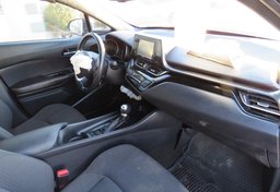 2018 Toyota C-HR - Image 22