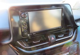 2018 Toyota C-HR - Image 33