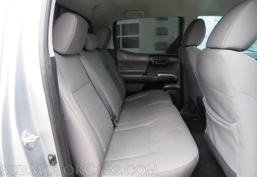 2020 Toyota Tacoma 4WD - Image 32