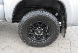 2020 Toyota Tacoma 4WD - Image 51