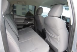 2020 Toyota Tacoma 4WD - Image 30