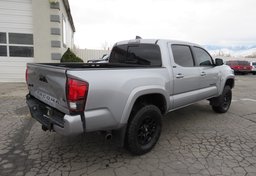 2020 Toyota Tacoma 4WD - Image 6
