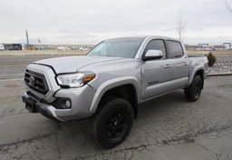 2020 Toyota Tacoma 4WD - Image 3