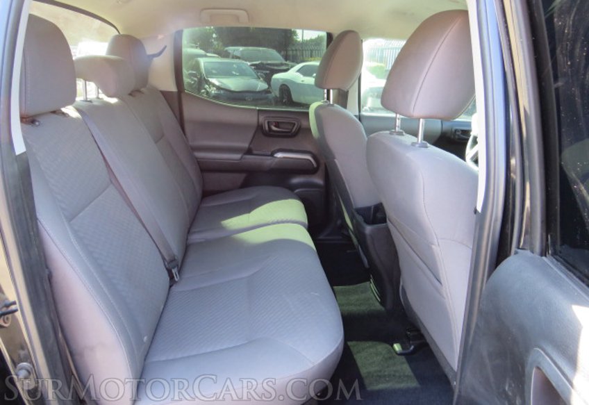 2022 Toyota Tacoma - Image 29