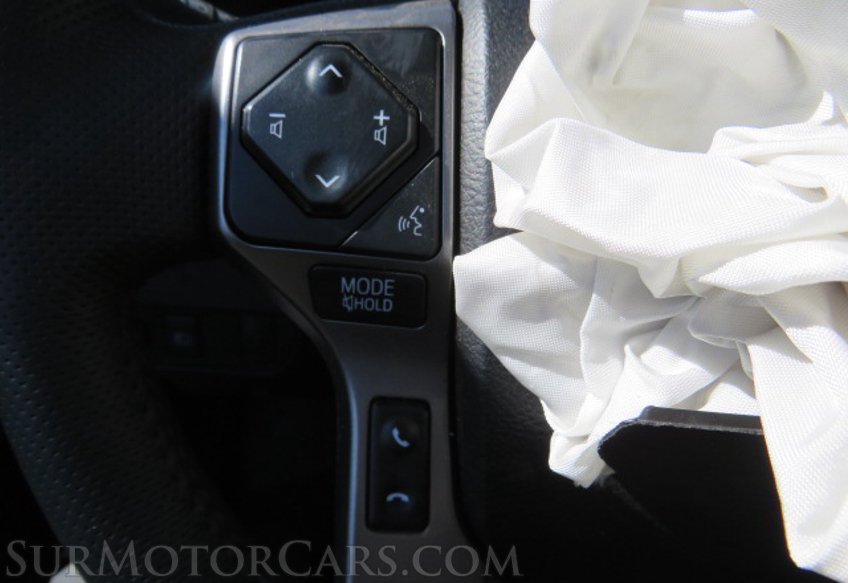 2022 Toyota Tacoma - Image 30