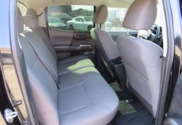 2022 Toyota Tacoma - Image 25