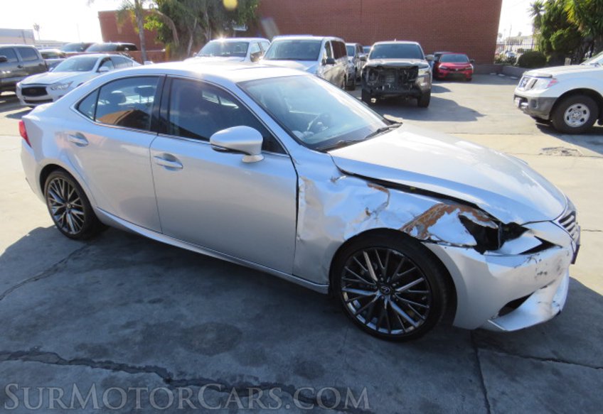 2015 Lexus IS 250 - Image 4