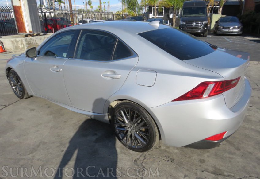 2015 Lexus IS 250 - Image 8