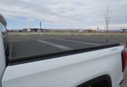 2020 GMC Sierra 1500 - Image 32