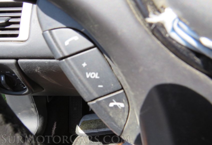 2015 Aston Martin V8 Vantage - Image 24