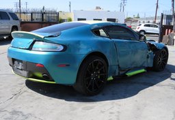 2015 Aston Martin V8 Vantage - Image 9