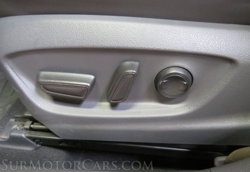 2018 Toyota Prius - Image 45