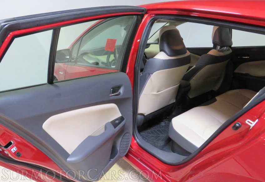 2018 Toyota Prius - Image 26