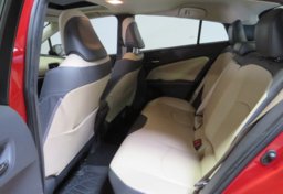 2018 Toyota Prius - Image 32