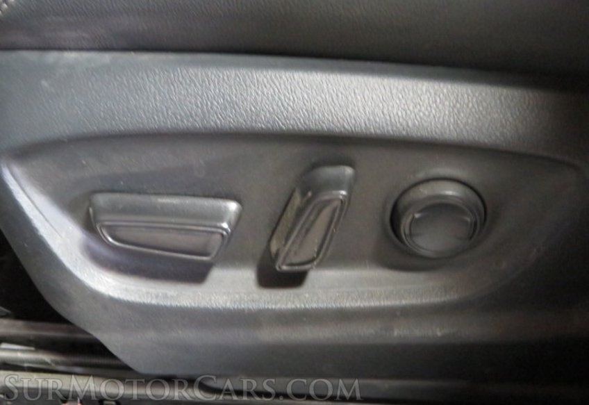 2023 Toyota Corolla Cross - Image 42